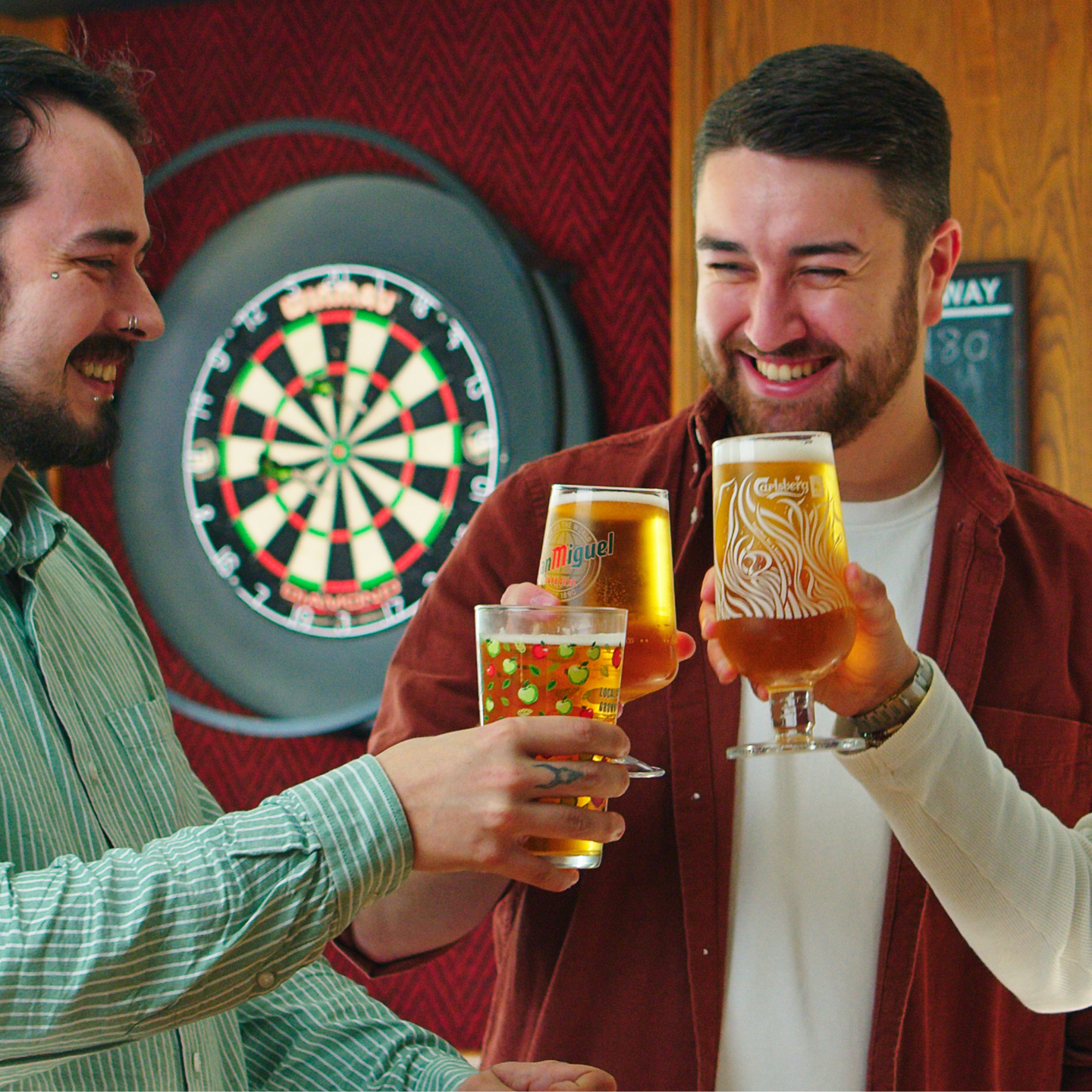 Raise a glass This Father's Day at The Nothe Tavern in Weymouth!